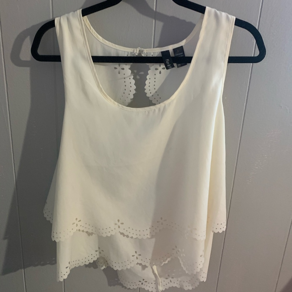 white floral blouse size large